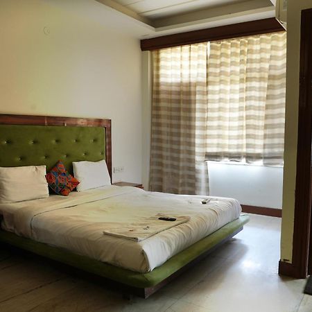Hotel Elite Sector 45 I Gurgaon Central I Couple Friendly 외부 사진