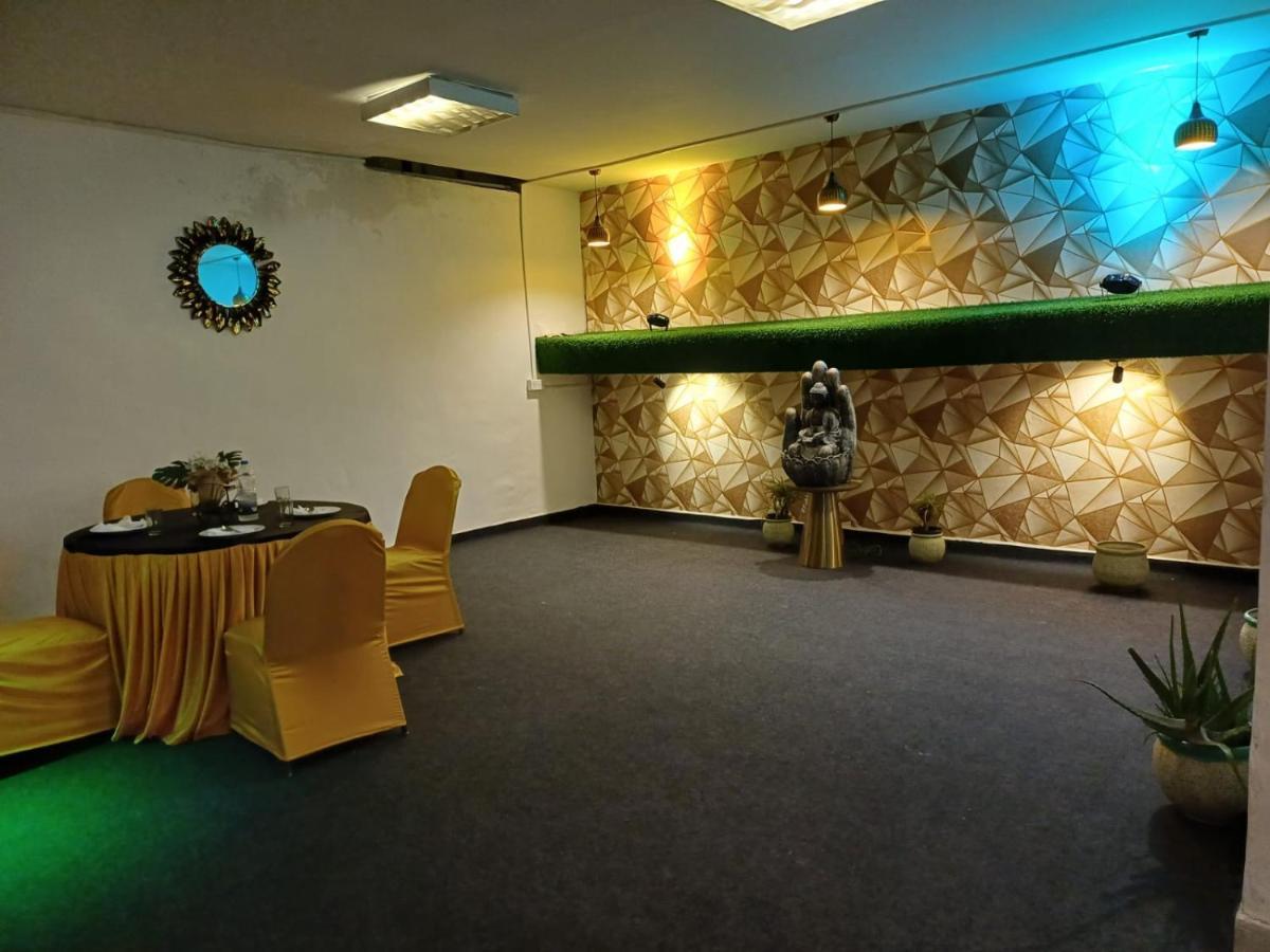 Hotel Elite Sector 45 I Gurgaon Central I Couple Friendly 외부 사진