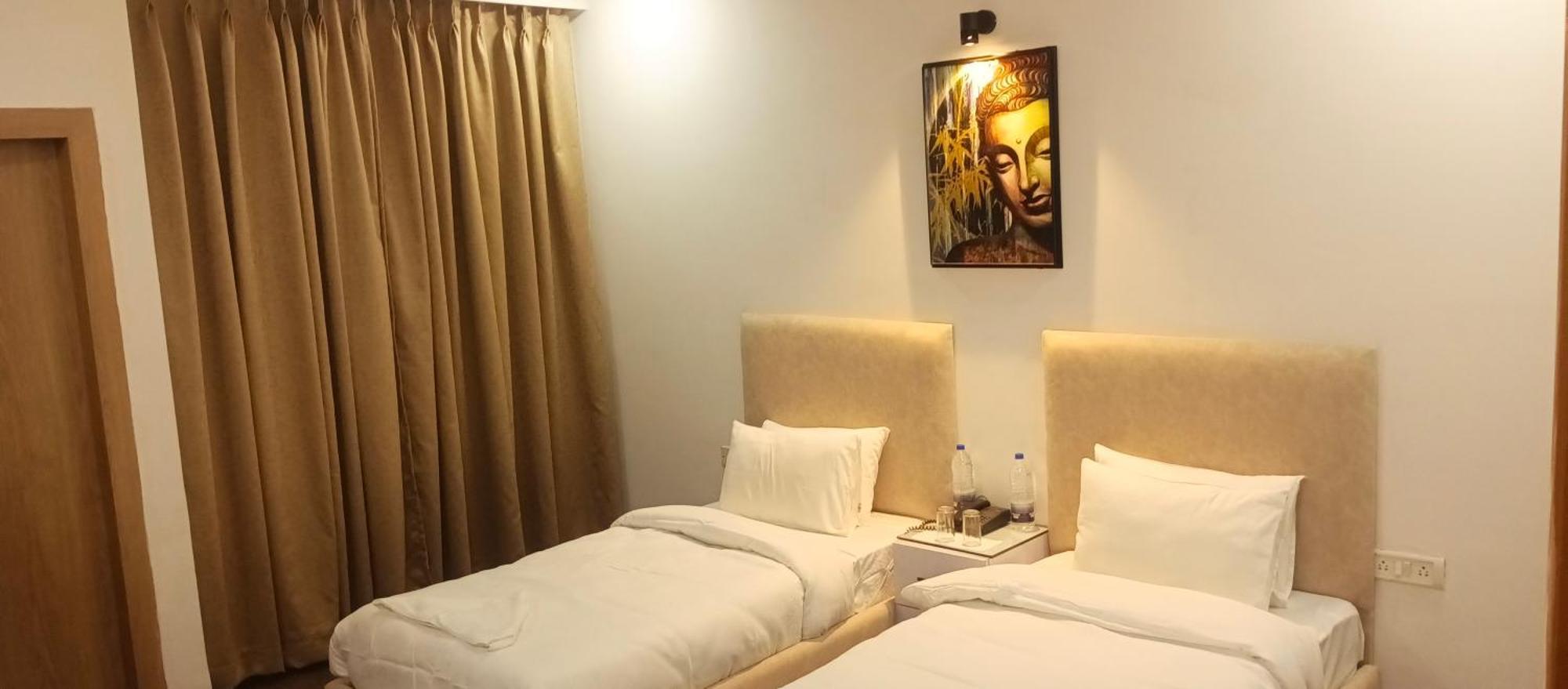 Hotel Elite Sector 45 I Gurgaon Central I Couple Friendly 외부 사진