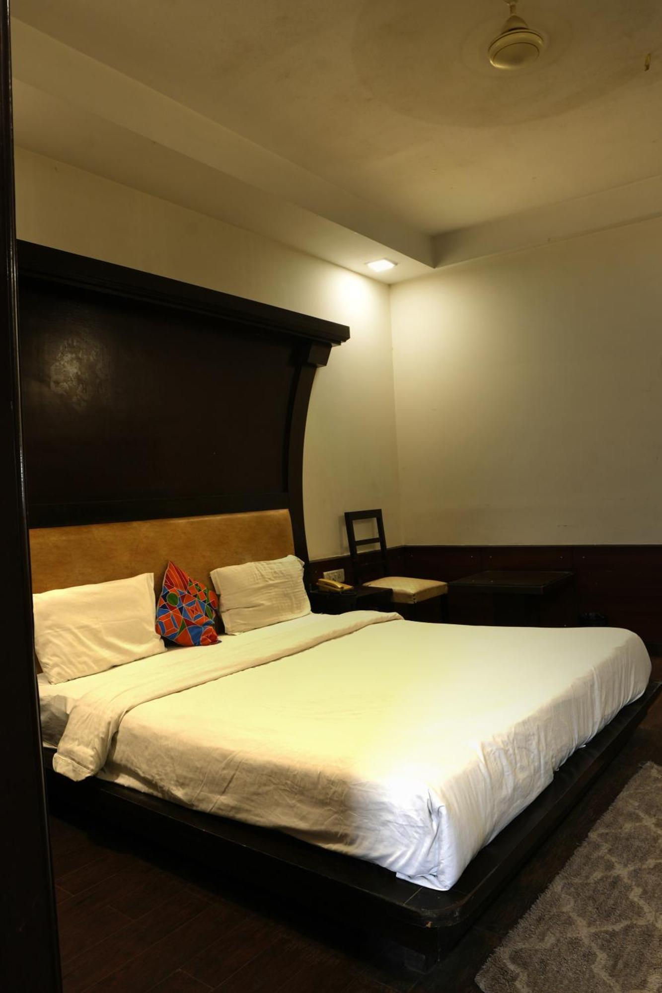 Hotel Elite Sector 45 I Gurgaon Central I Couple Friendly 외부 사진