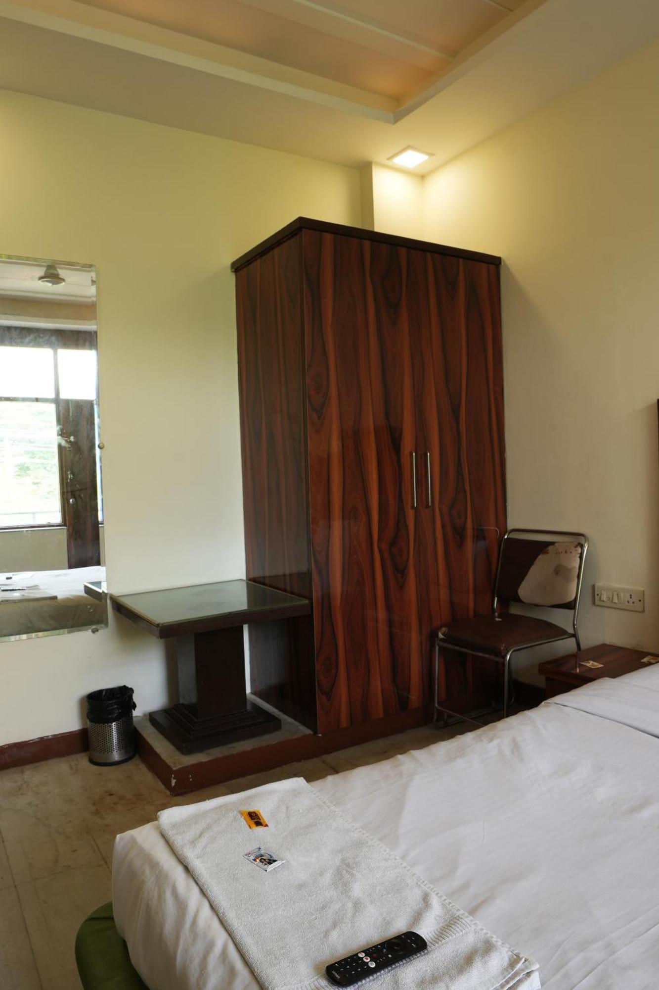 Hotel Elite Sector 45 I Gurgaon Central I Couple Friendly 외부 사진