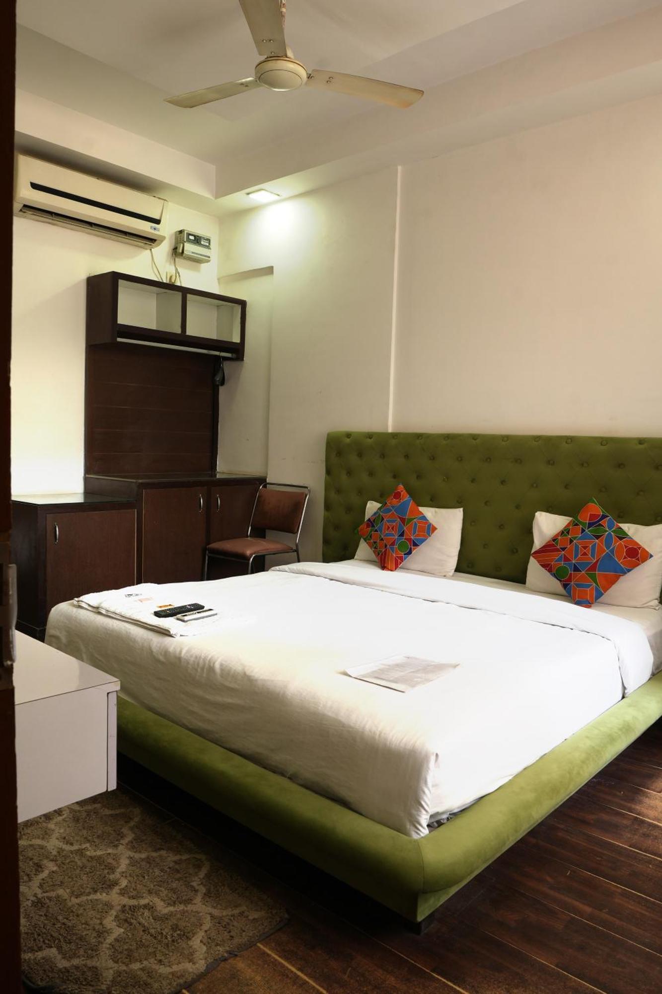 Hotel Elite Sector 45 I Gurgaon Central I Couple Friendly 외부 사진