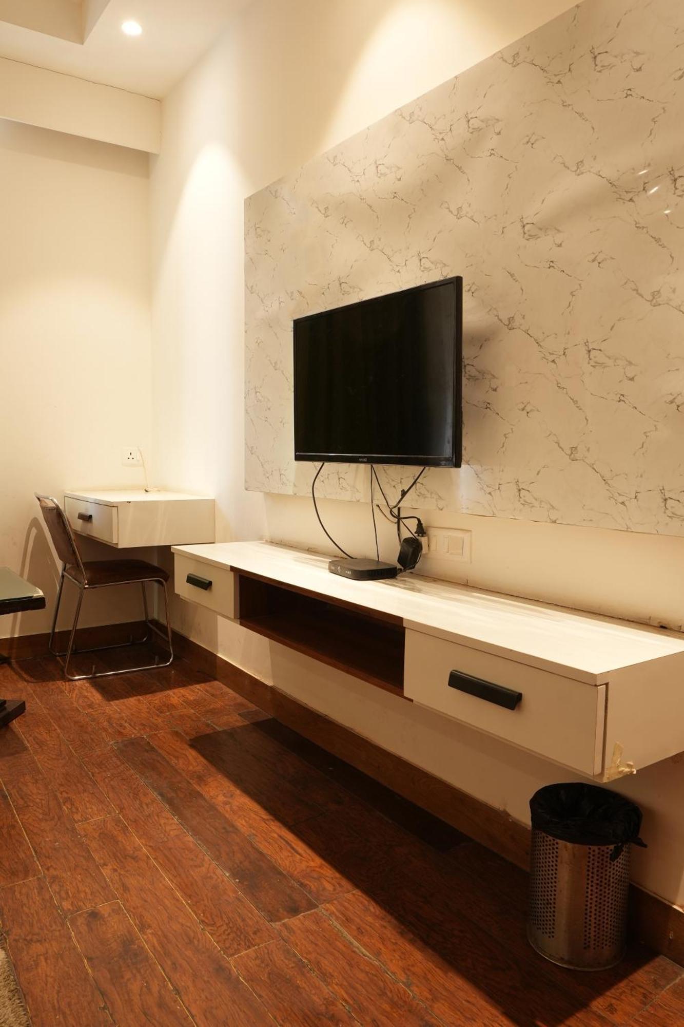 Hotel Elite Sector 45 I Gurgaon Central I Couple Friendly 외부 사진
