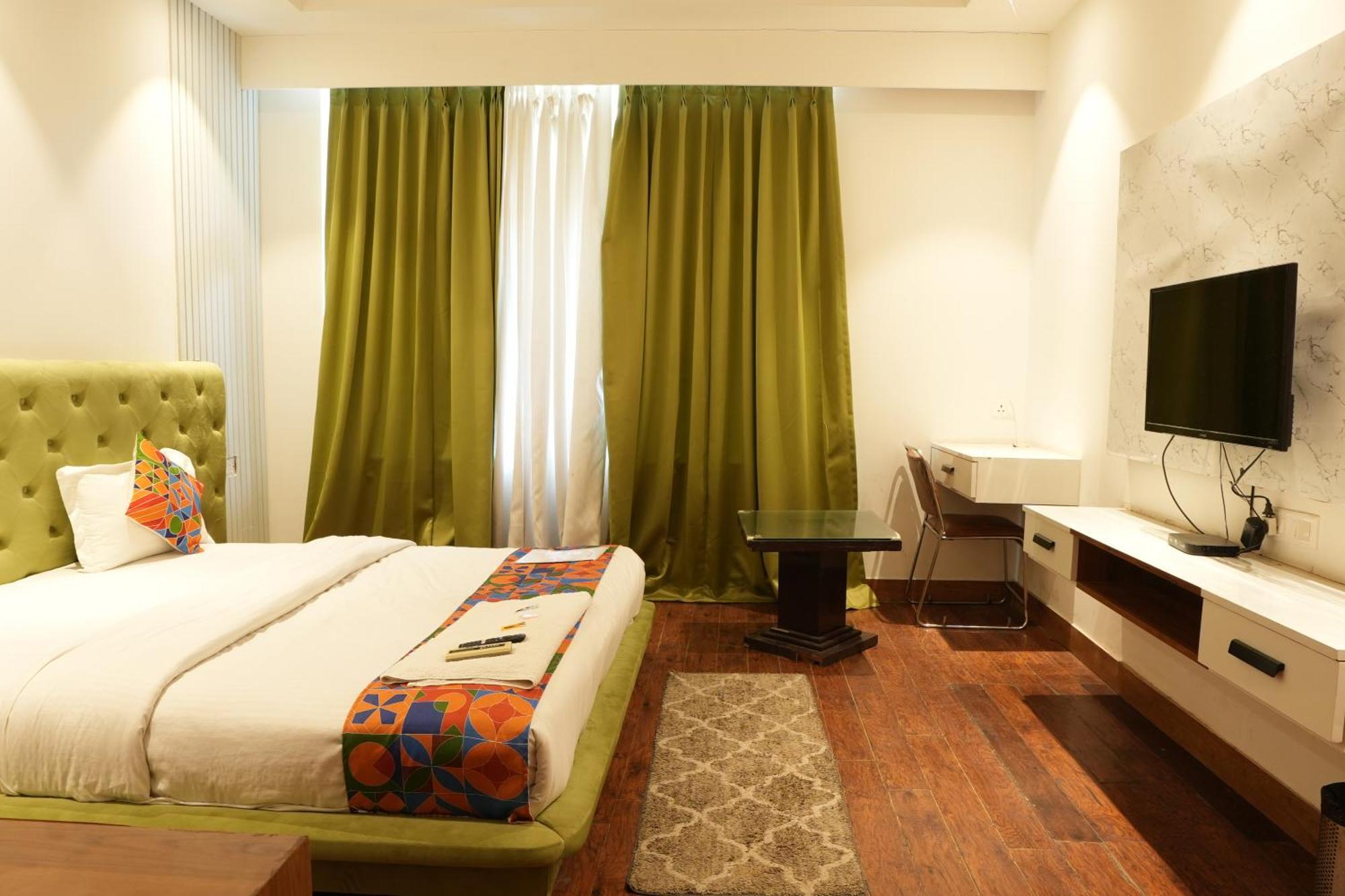 Hotel Elite Sector 45 I Gurgaon Central I Couple Friendly 외부 사진