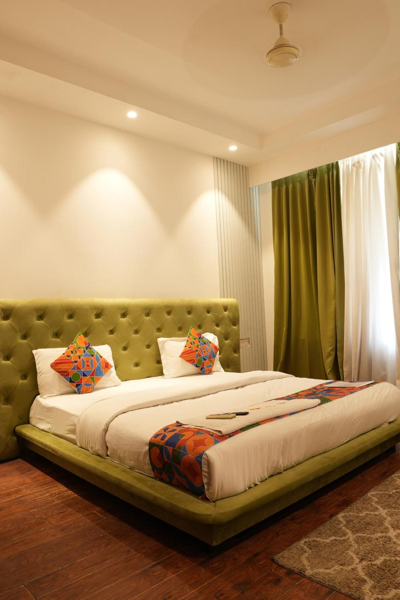 Hotel Elite Sector 45 I Gurgaon Central I Couple Friendly 외부 사진