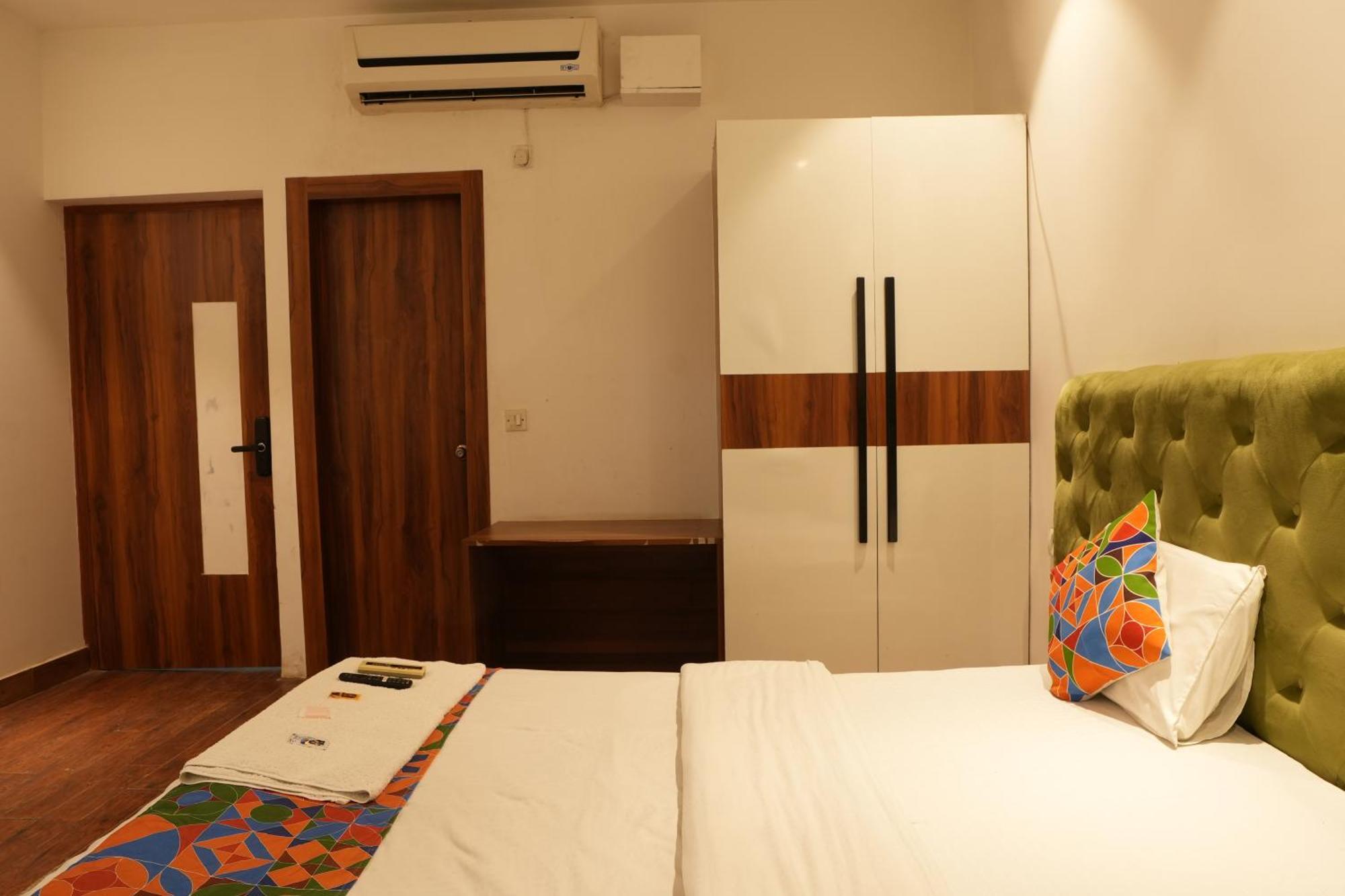 Hotel Elite Sector 45 I Gurgaon Central I Couple Friendly 외부 사진
