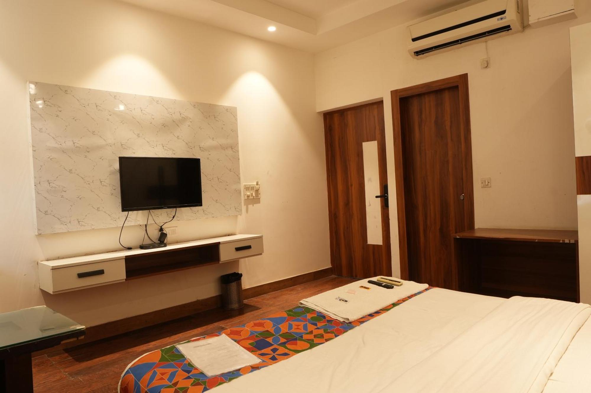 Hotel Elite Sector 45 I Gurgaon Central I Couple Friendly 외부 사진