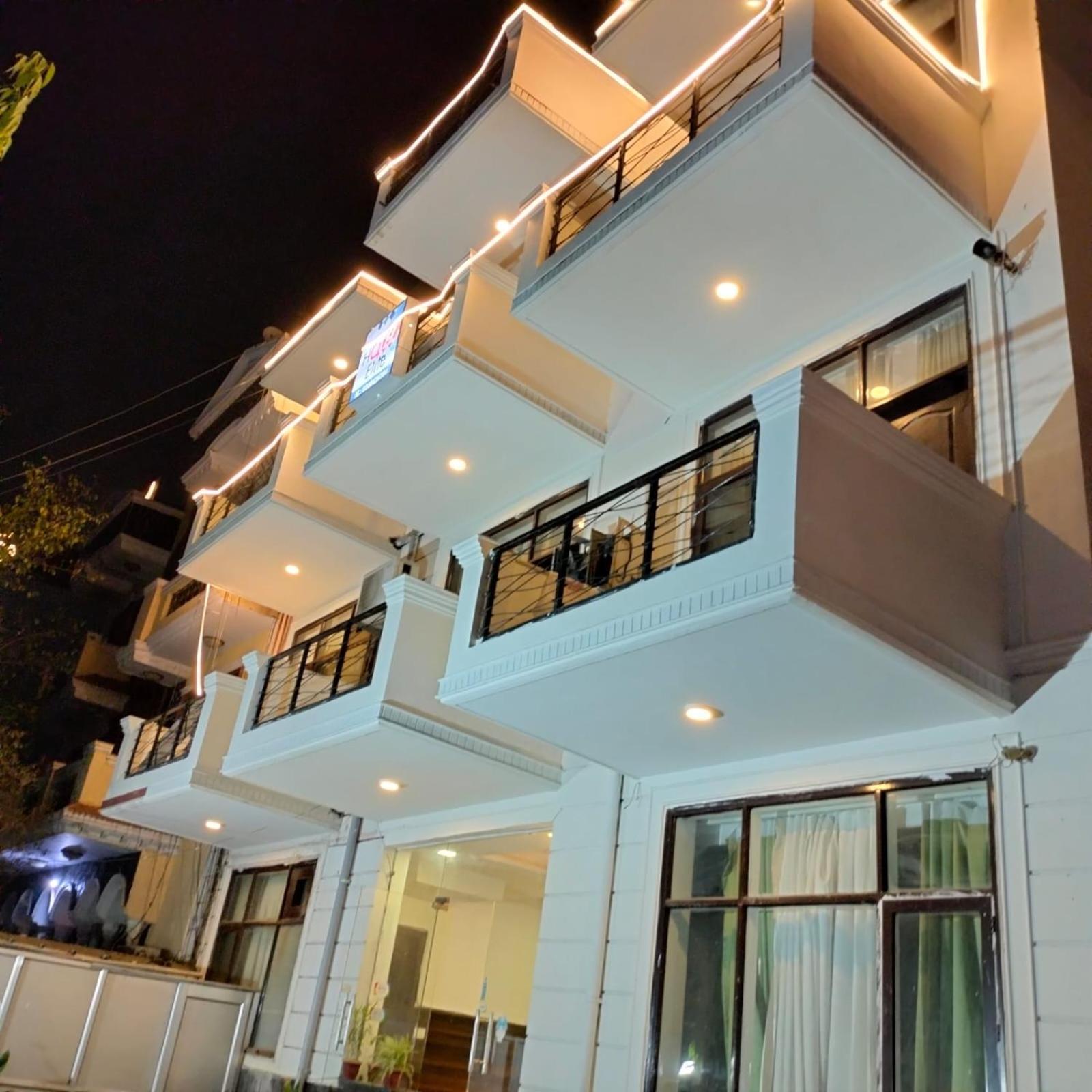 Hotel Elite Sector 45 I Gurgaon Central I Couple Friendly 외부 사진